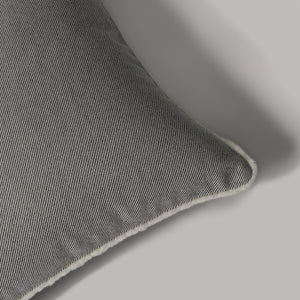 ecomposer-color-grey---white-piping,ecomposer-size-45cm-x-45cm