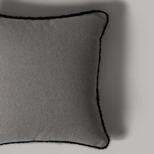 ecomposer-color-grey---black-piping,ecomposer-size-45cm-x-45cm