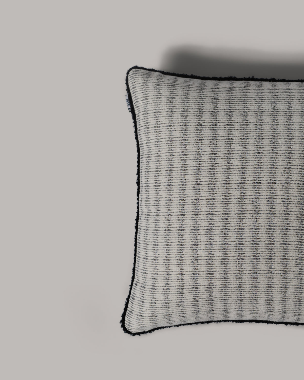 ecomposer-color-light-grey---black-piping,ecomposer-size-45cm-x-45cm