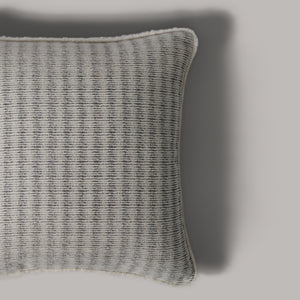 ecomposer-color-light-grey---white-piping,ecomposer-size-45cm-x-45cm