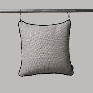 ecomposer-color-light-grey---black-piping,ecomposer-size-45cm-x-45cm