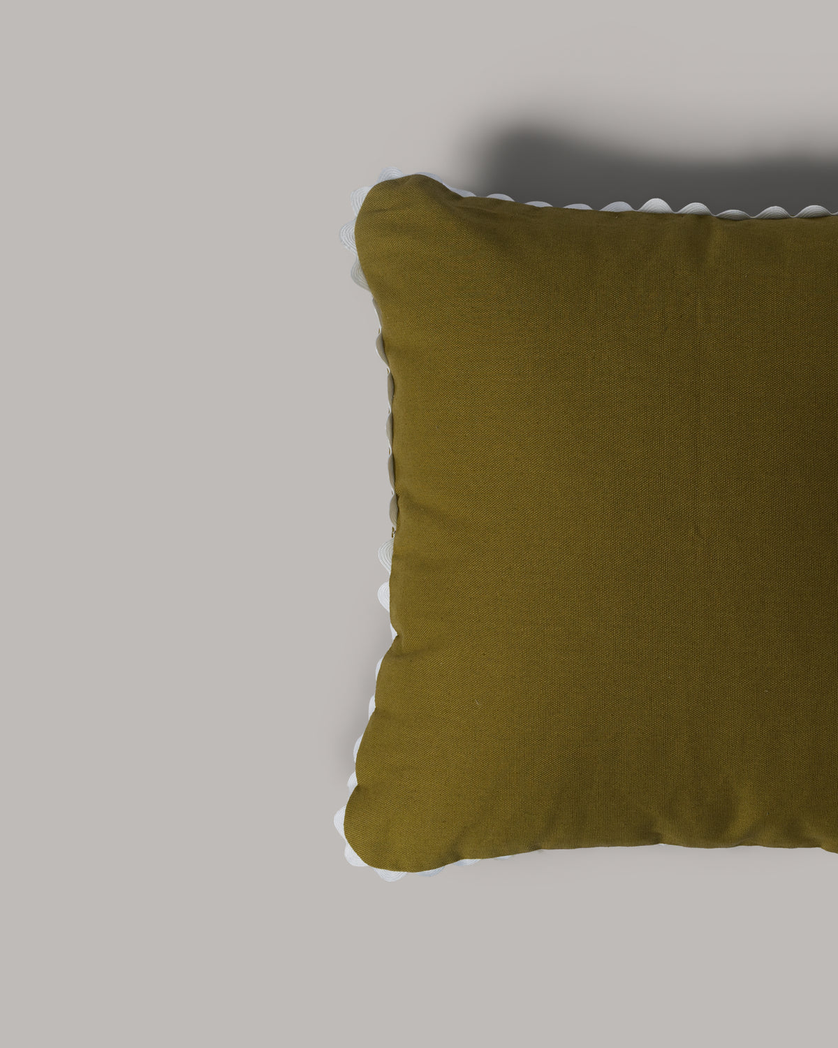 ecomposer-color-olive-brown,ecomposer-size-45cm-x-45cm