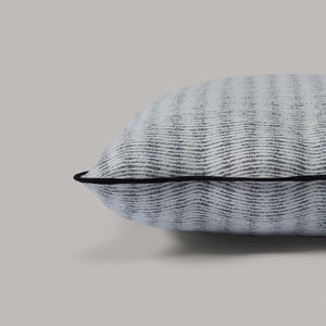 ecomposer-color-light-grey---black-piping,ecomposer-size-irregular