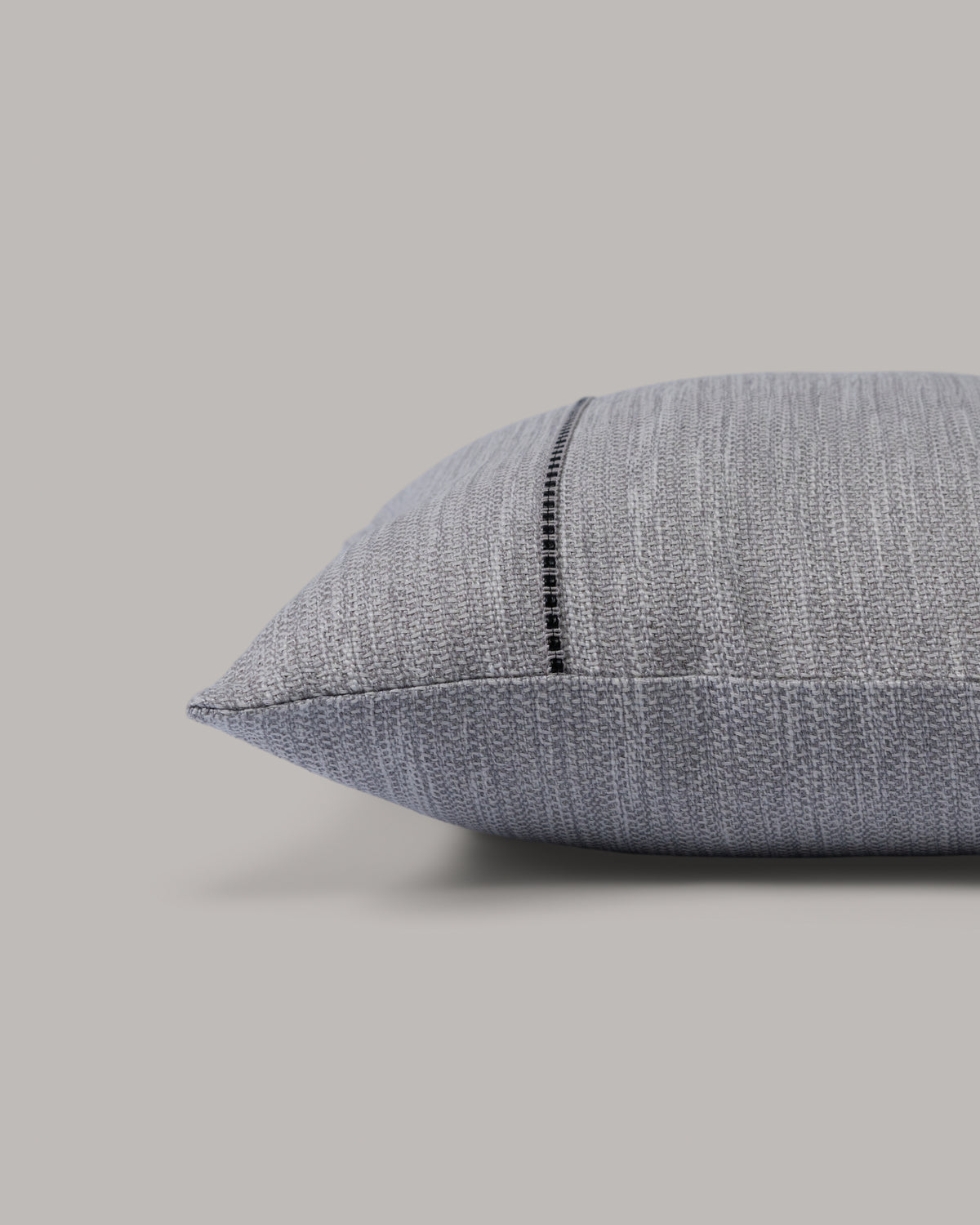 ecomposer-color-light-grey,ecomposer-size-45cm-x-45cm