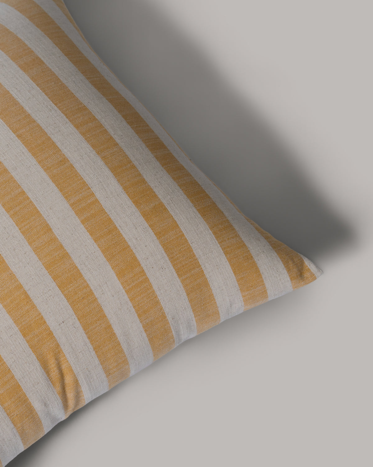 ecomposer-color-yellow,ecomposer-size-50cm-x-50cm