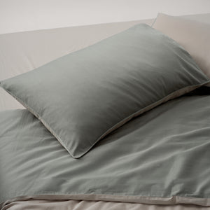 ecomposer-color-oat-beige-+-sage-green