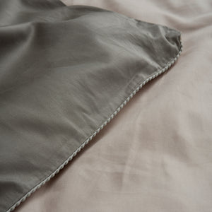ecomposer-color-oat-beige-+-sage-green