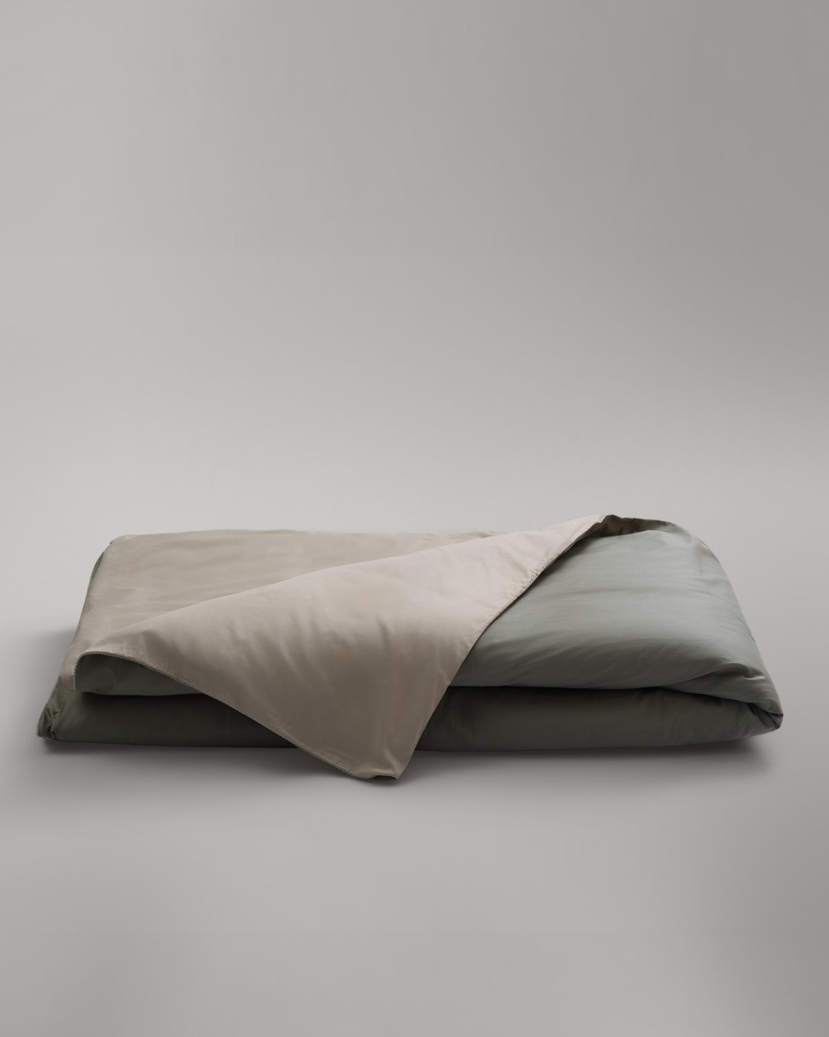ecomposer-color-oat-beige-+-sage-green